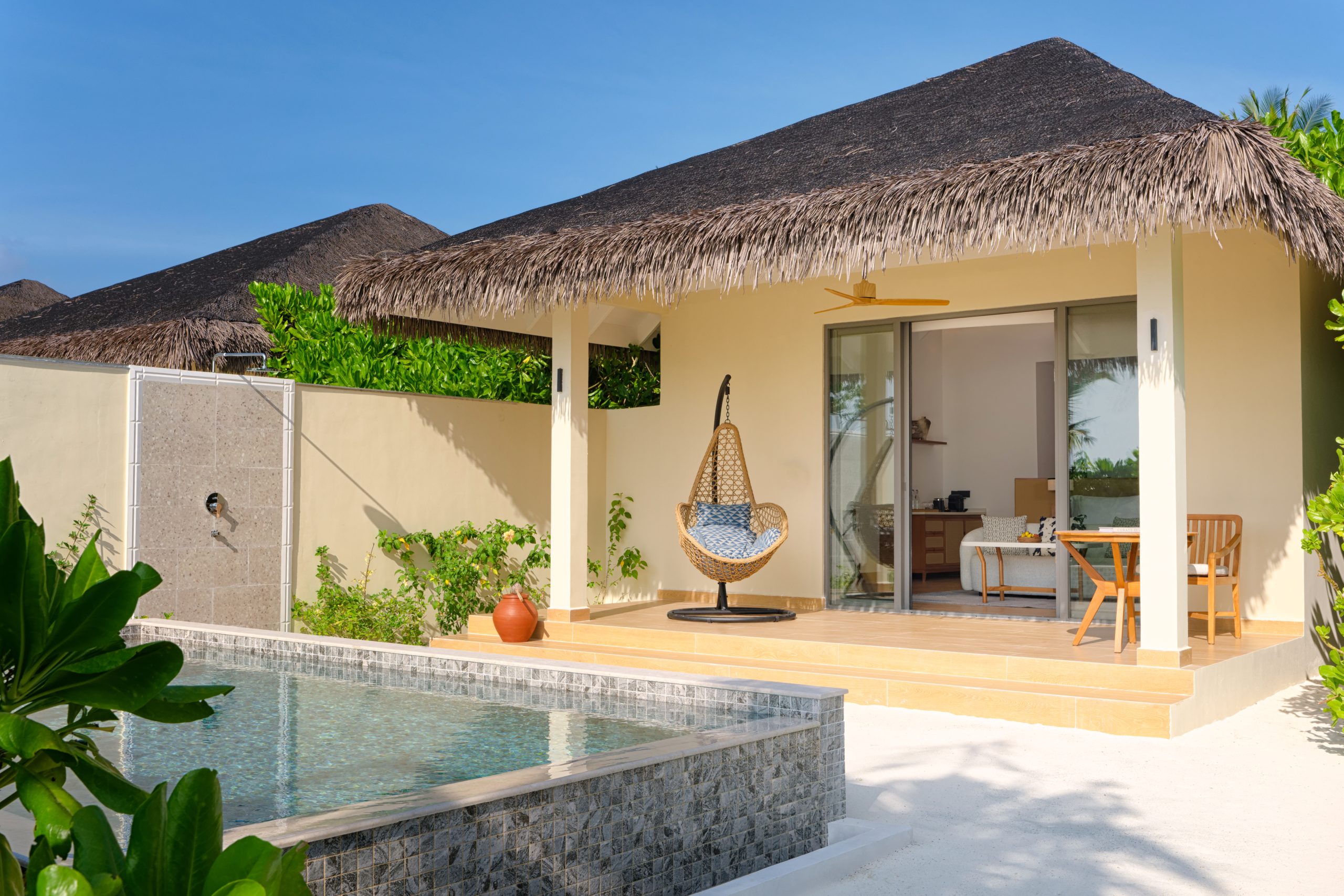 Beach Pool Villa · sand-step